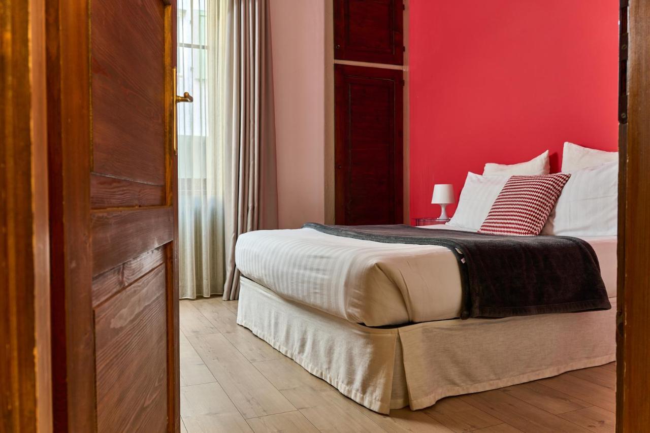 Al Cavour 34 Bed and Breakfast Trento Eksteriør billede