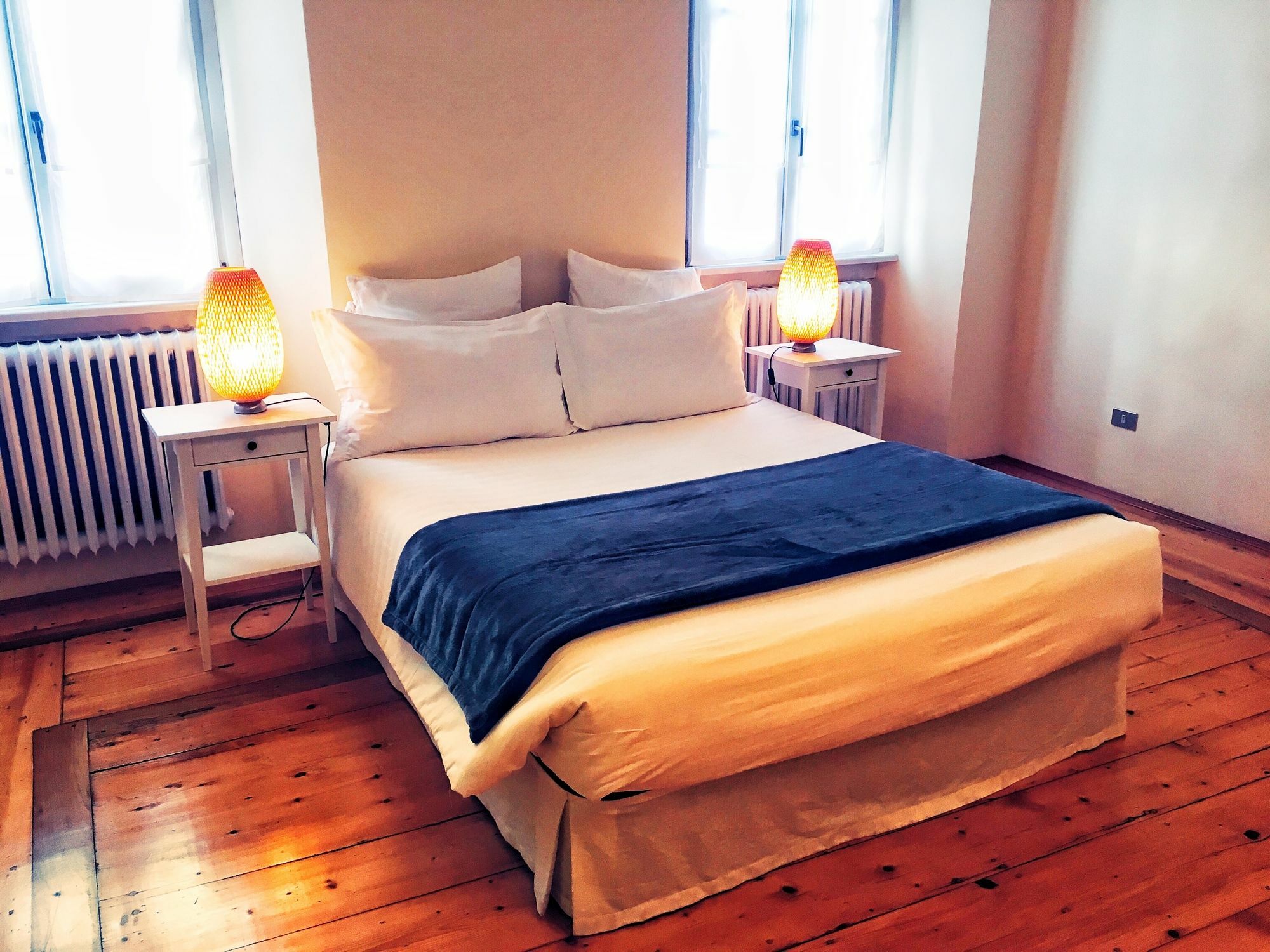 Al Cavour 34 Bed and Breakfast Trento Eksteriør billede