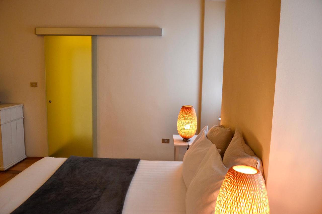 Al Cavour 34 Bed and Breakfast Trento Eksteriør billede